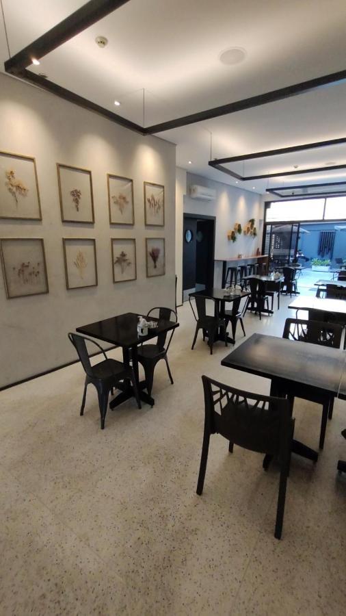 Saint Lawrence Flat - 56 Aparthotel